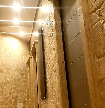 Jadore Monic 4* Rome