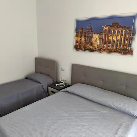 Jadore Monic Pensión 4*