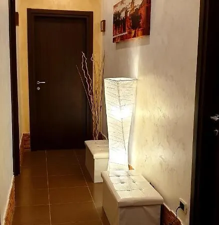 Jadore Monic Pensión 4*