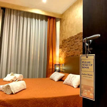 Jadore Monic 4*