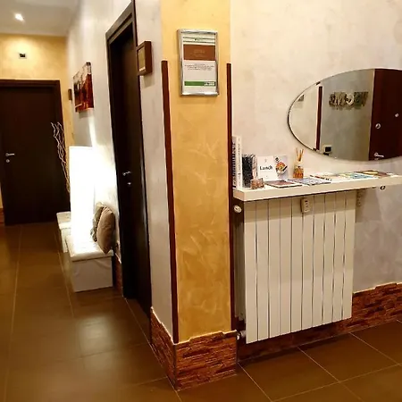 Jadore Monic Konukevi 4*